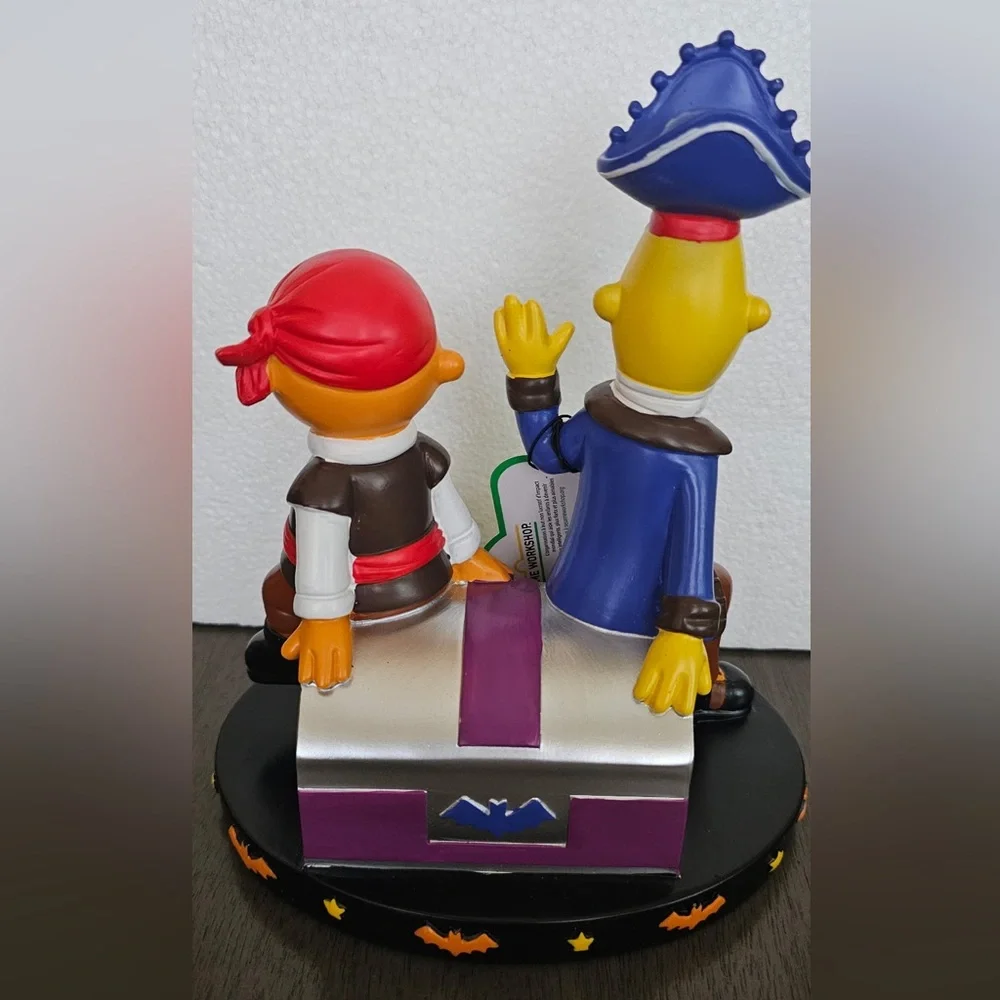 2 Sesame Workshop Halloween Inspired Figures: Burt & Ernie Pirates and Robots